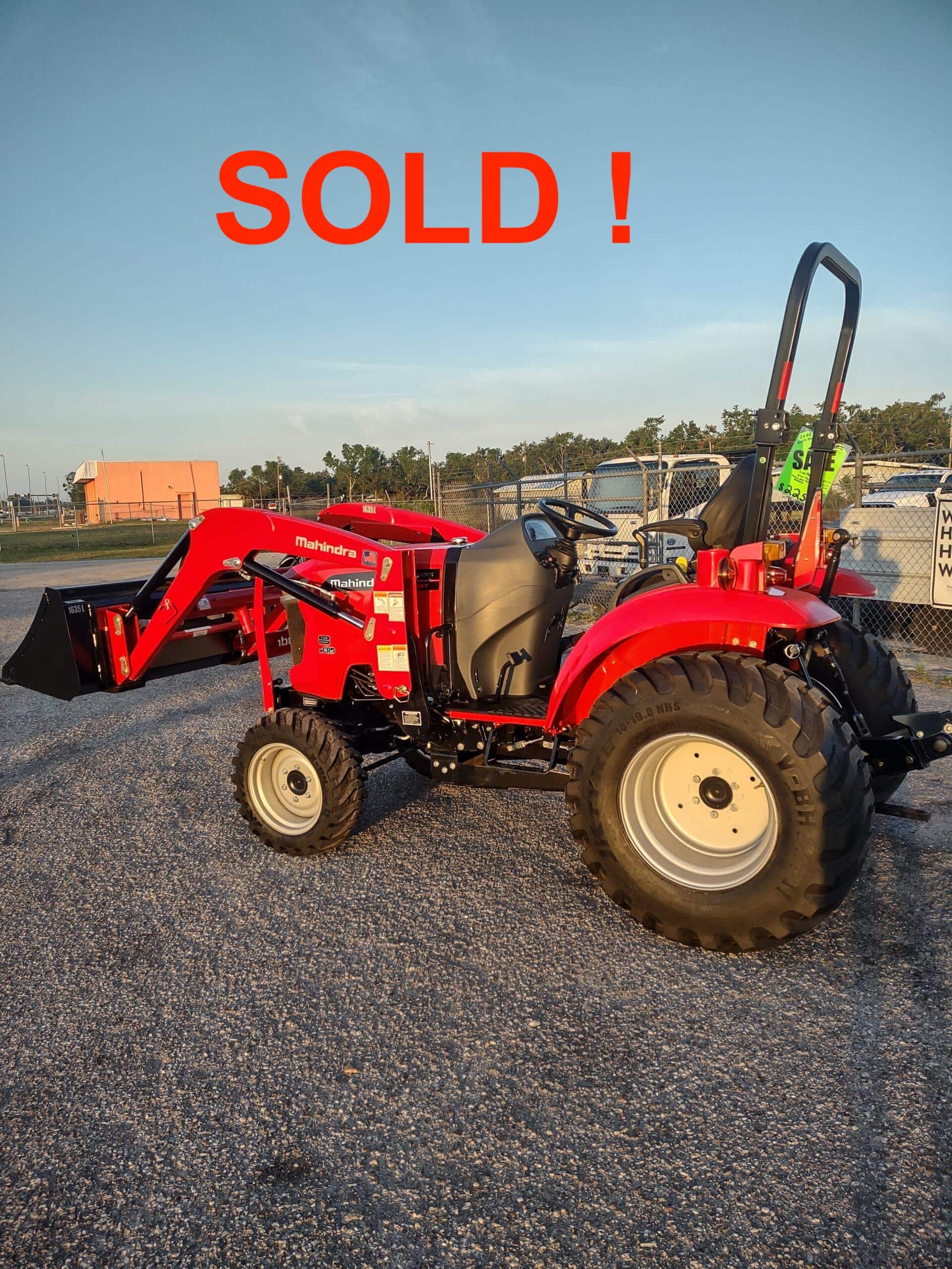 Mahindra 1635 Shuttle Tractor 4 Mahindra 1635 Shuttle Tractor - Image 4